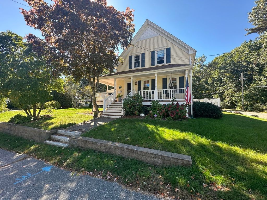15 Holt Street, Chelmsford, MA 01863