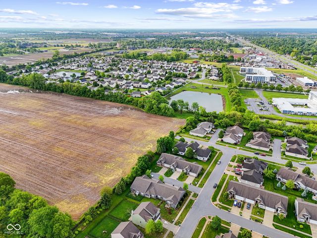 1033 Mount Olive Road, Whiteland, IN 46184