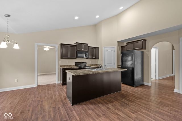 1033 Mount Olive Road, Whiteland, IN 46184