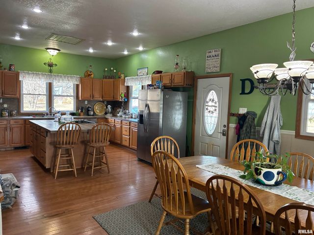 3128 N 18TH Street, Quincy, IL 62305