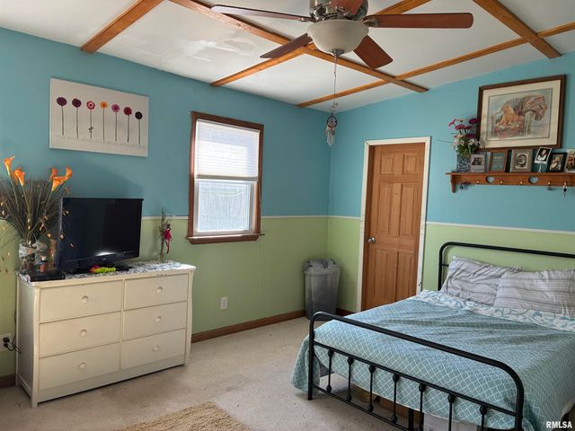 3128 N 18TH Street, Quincy, IL 62305