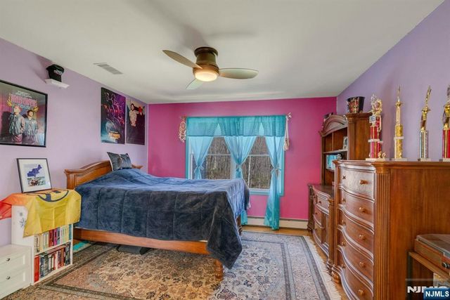 13 Greenfield Hill, Sparta, NJ 07871