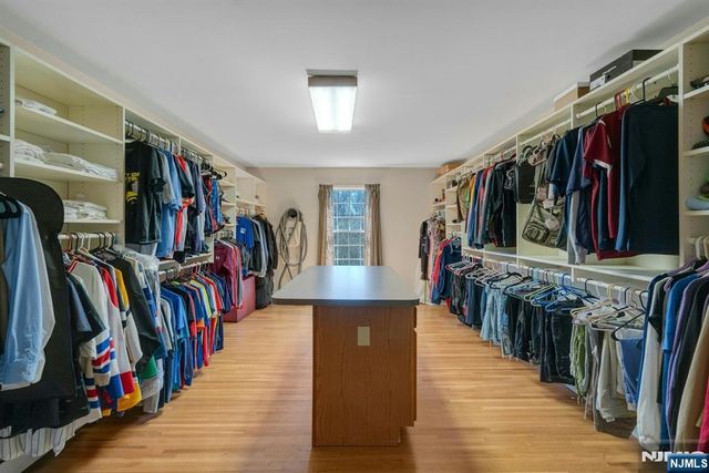 13 Greenfield Hill, Sparta, NJ 07871