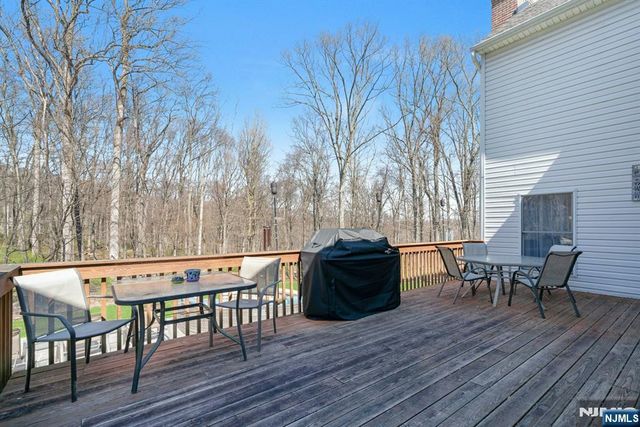 13 Greenfield Hill, Sparta, NJ 07871