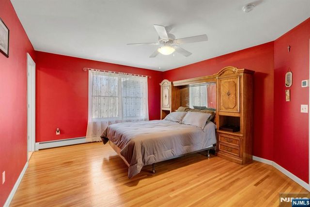 13 Greenfield Hill, Sparta, NJ 07871