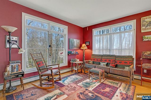13 Greenfield Hill, Sparta, NJ 07871