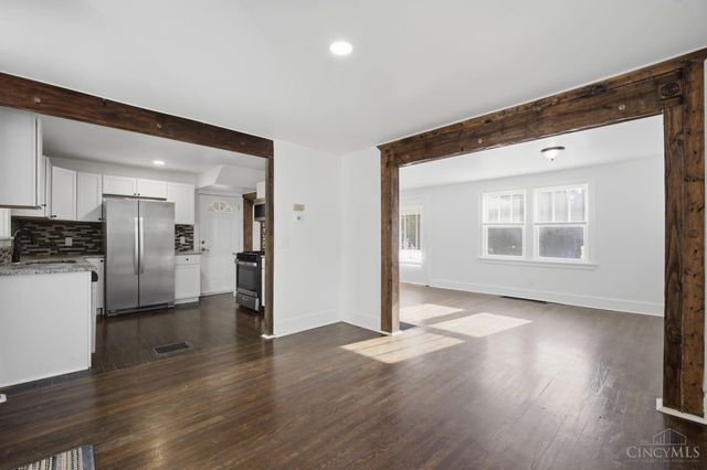 6607 Betts Avenue, North College Hill, OH 45239