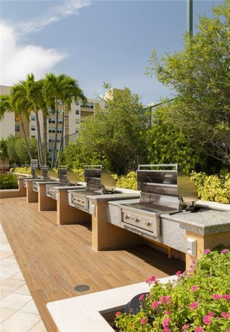 90 Alton Rd TH-1, Miami Beach, FL 33139