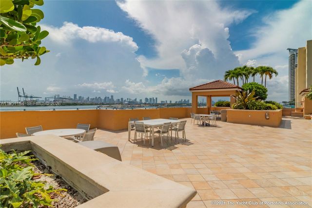 90 Alton Rd TH-1, Miami Beach, FL 33139