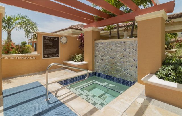 90 Alton Rd TH-1, Miami Beach, FL 33139