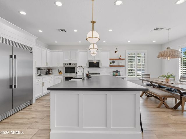 7108 S Twilight Court, Gilbert, AZ 85298