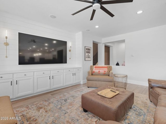 7108 S Twilight Court, Gilbert, AZ 85298