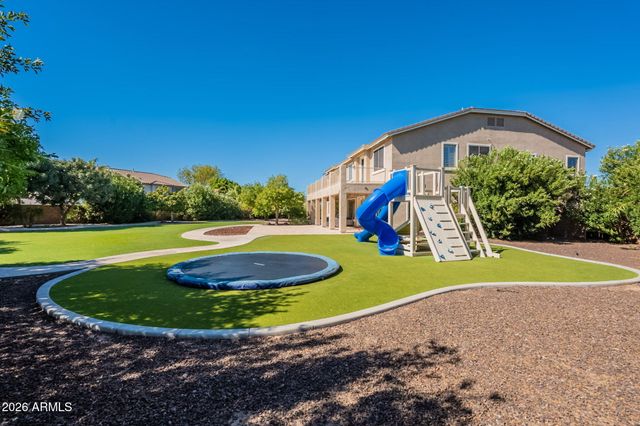 7108 S Twilight Court, Gilbert, AZ 85298