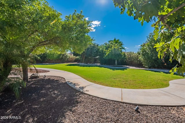 7108 S Twilight Court, Gilbert, AZ 85298
