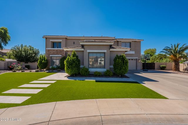 7108 S Twilight Court, Gilbert, AZ 85298