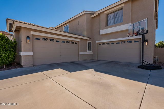 7108 S Twilight Court, Gilbert, AZ 85298