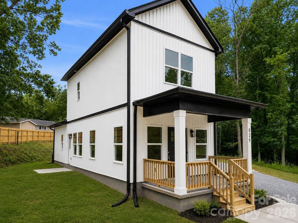 829 E Arch Street, Lancaster, SC 29720