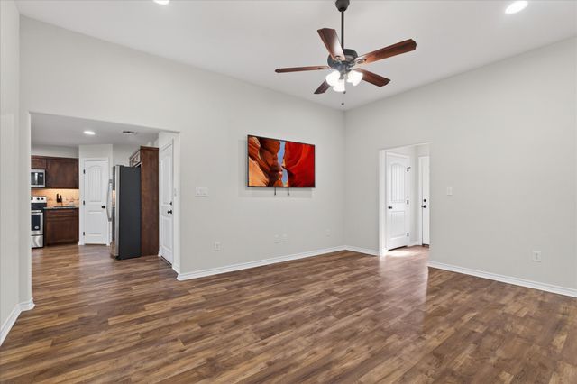 805 Main Street, Tioga, TX 76271