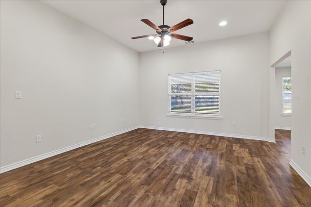 805 Main Street, Tioga, TX 76271