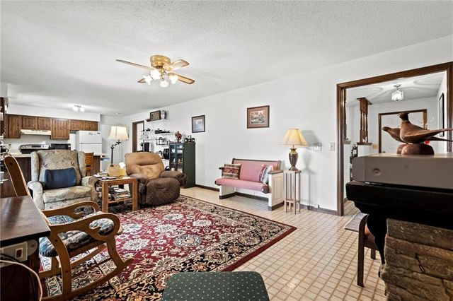 17739 Eisenhower Road, Leavenworth, KS 66048