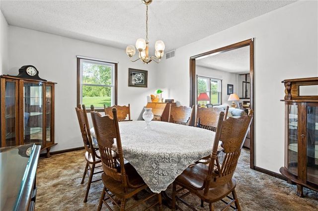 17739 Eisenhower Road, Leavenworth, KS 66048