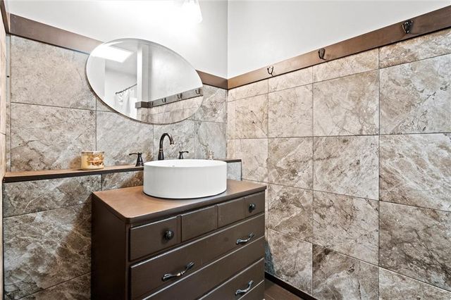 17739 Eisenhower Road, Leavenworth, KS 66048