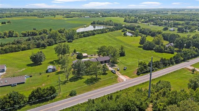 17739 Eisenhower Road, Leavenworth, KS 66048