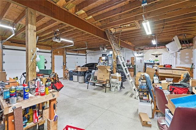 17739 Eisenhower Road, Leavenworth, KS 66048