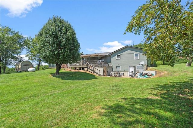 17739 Eisenhower Road, Leavenworth, KS 66048