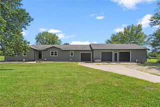 17739 Eisenhower Road, Leavenworth, KS 66048