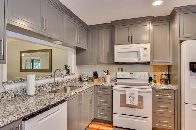 315 Coastal Cove Cove, Mc Cormick, SC 29835