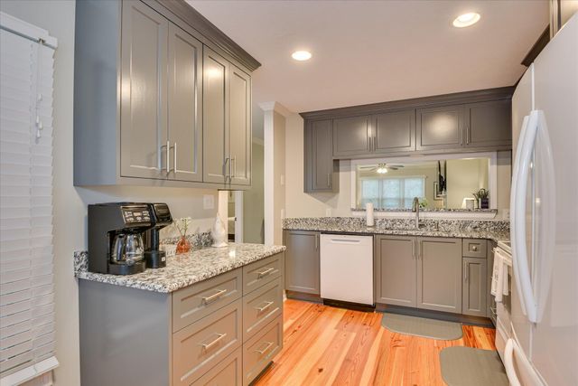 315 Coastal Cove Cove, Mc Cormick, SC 29835
