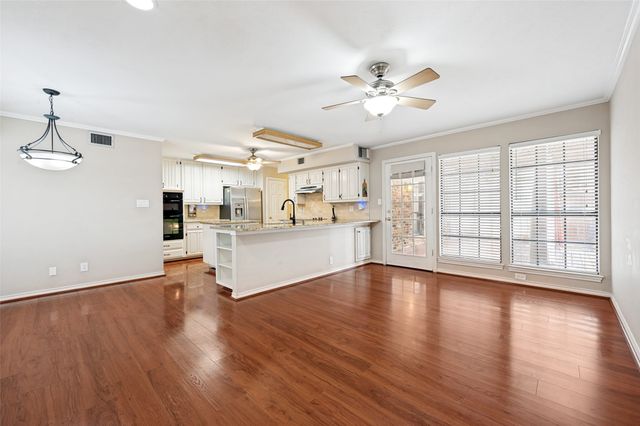 1223 Saint Monet Drive, Irving, TX 75038