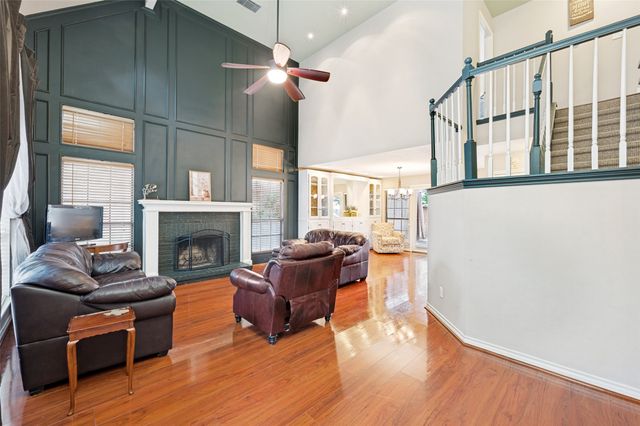 1223 Saint Monet Drive, Irving, TX 75038