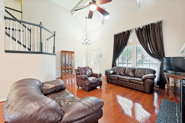 1223 Saint Monet Drive, Irving, TX 75038