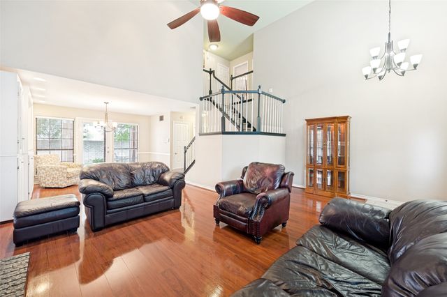 1223 Saint Monet Drive, Irving, TX 75038