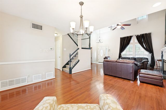 1223 Saint Monet Drive, Irving, TX 75038