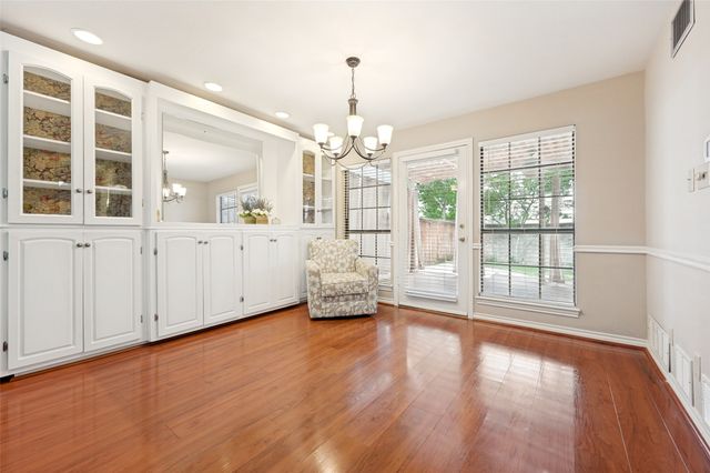 1223 Saint Monet Drive, Irving, TX 75038