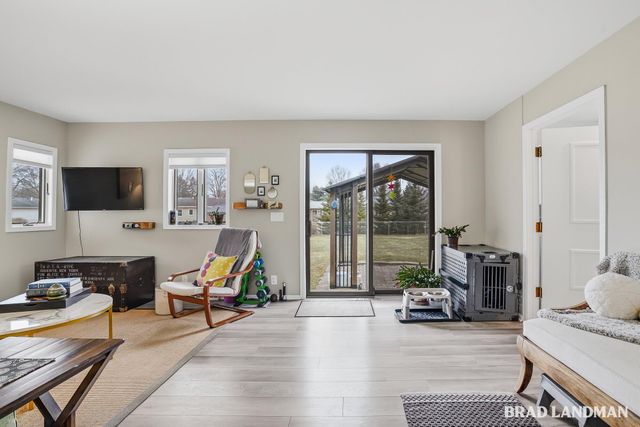 2317 Holly Avenue, Portage City, MI 49024