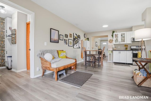 2317 Holly Avenue, Portage City, MI 49024