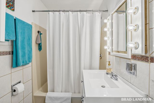 2317 Holly Avenue, Portage City, MI 49024