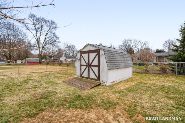 2317 Holly Avenue, Portage City, MI 49024