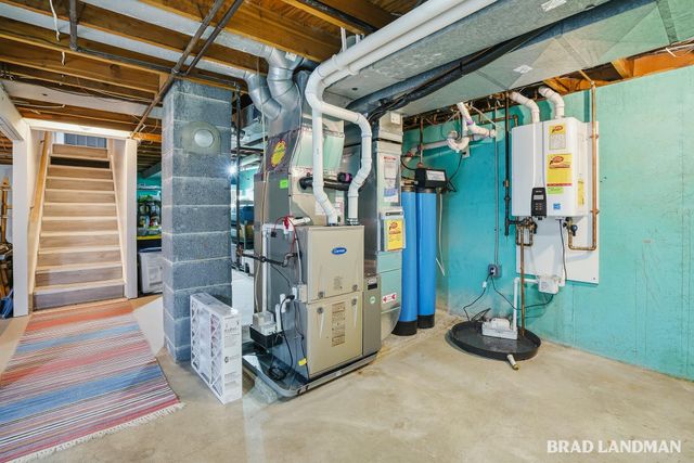 2317 Holly Avenue, Portage City, MI 49024