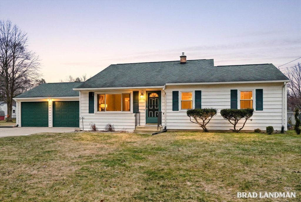 2317 Holly Avenue, Portage City, MI 49024