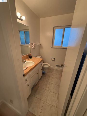 637 Keats, Palo Alto, CA 94303