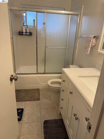 637 Keats, Palo Alto, CA 94303