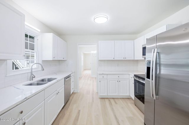 114 Country Place Road, Wilmington, NC 28409