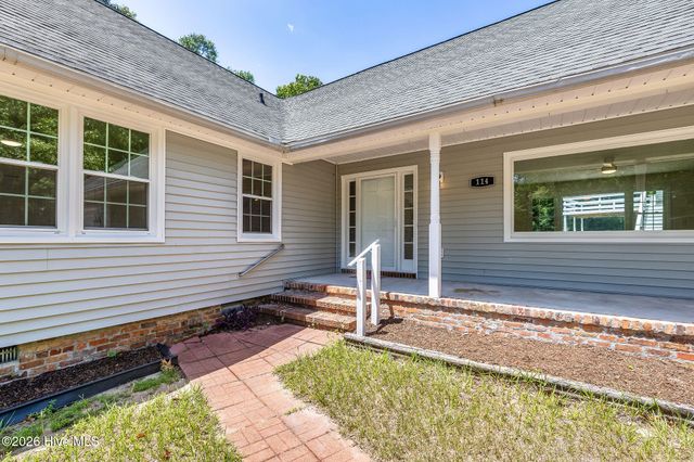 114 Country Place Road, Wilmington, NC 28409