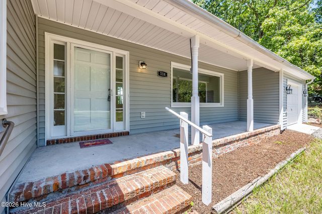 114 Country Place Road, Wilmington, NC 28409