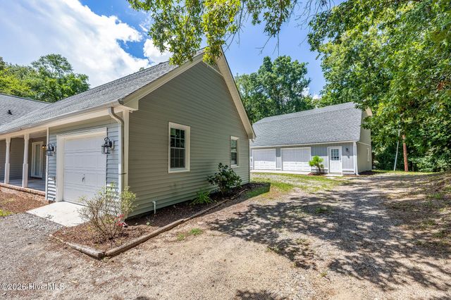 114 Country Place Road, Wilmington, NC 28409